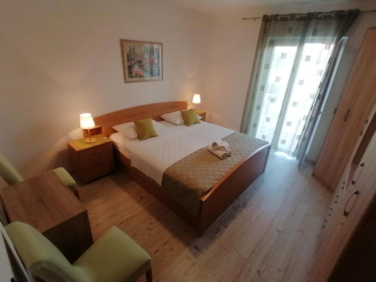 Apartmani Niki Hvar Hvar Town Bagian luar foto