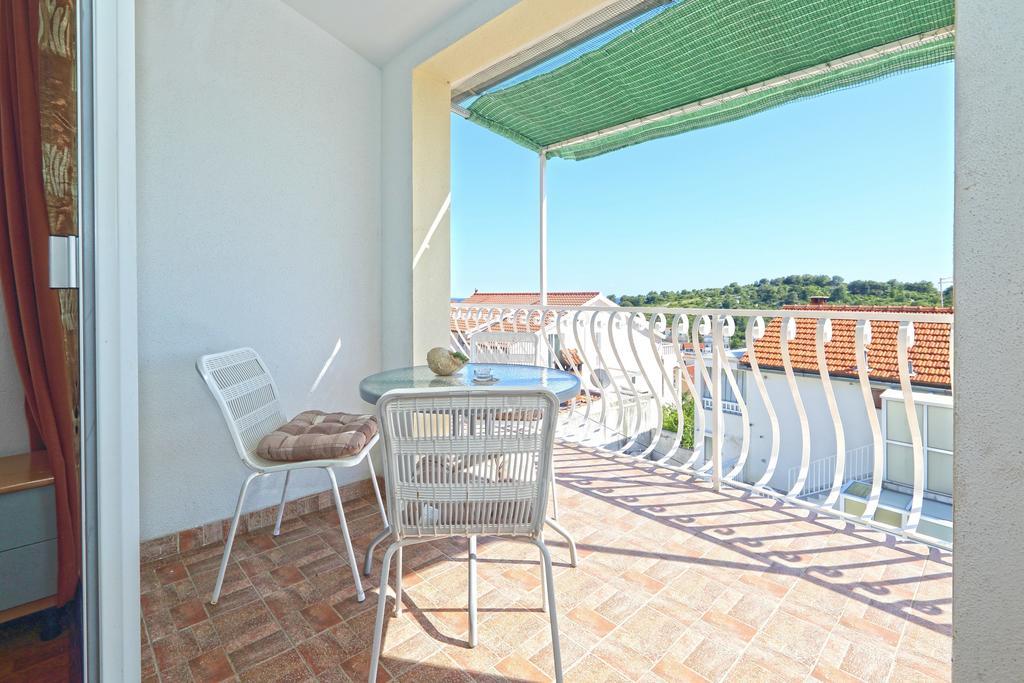 Apartmani Niki Hvar Hvar Town Ruang foto