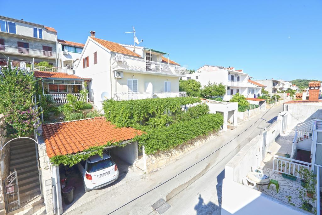 Apartmani Niki Hvar Hvar Town Ruang foto