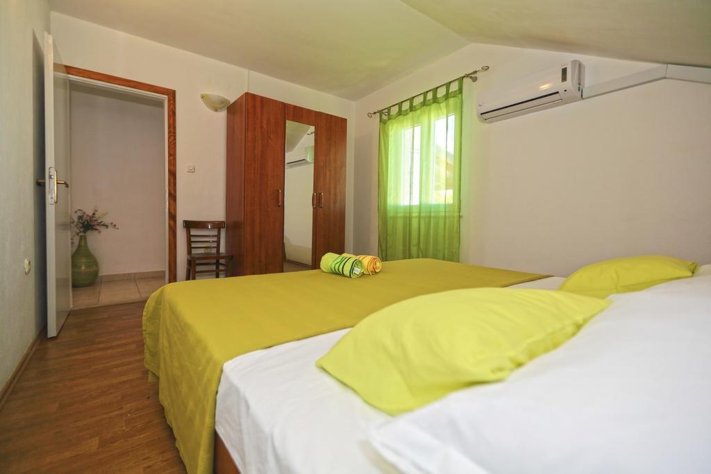 Apartmani Niki Hvar Hvar Town Ruang foto