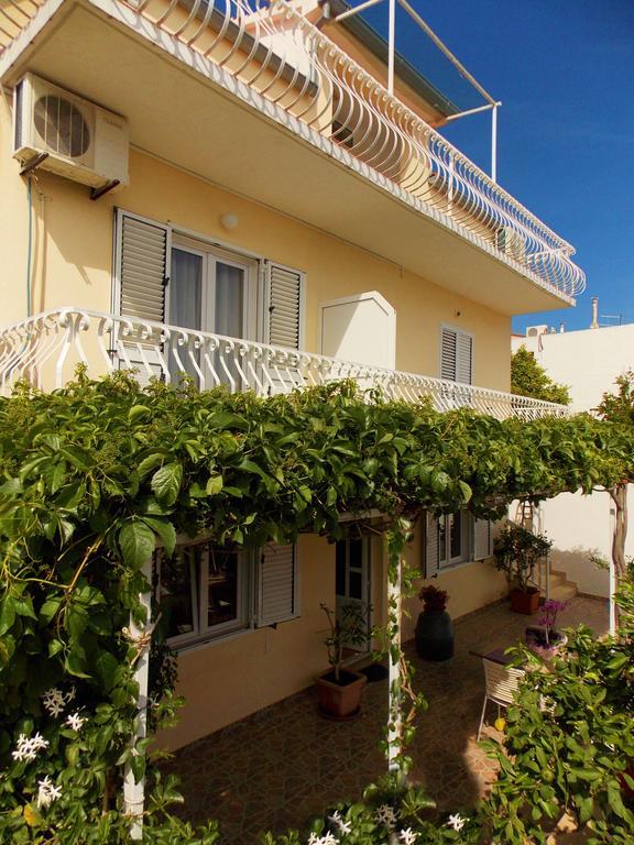 Apartmani Niki Hvar Hvar Town Bagian luar foto